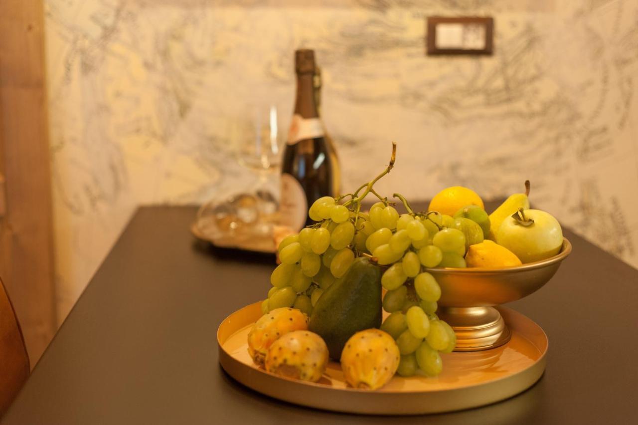 In Rada Bed and Breakfast Trani Buitenkant foto